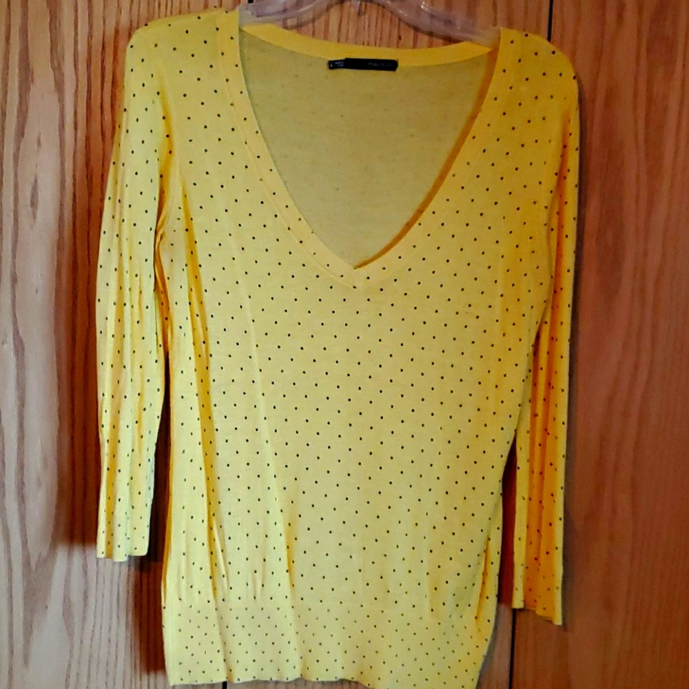 DONATING SOON❗Maurices yellow lightweight sweater